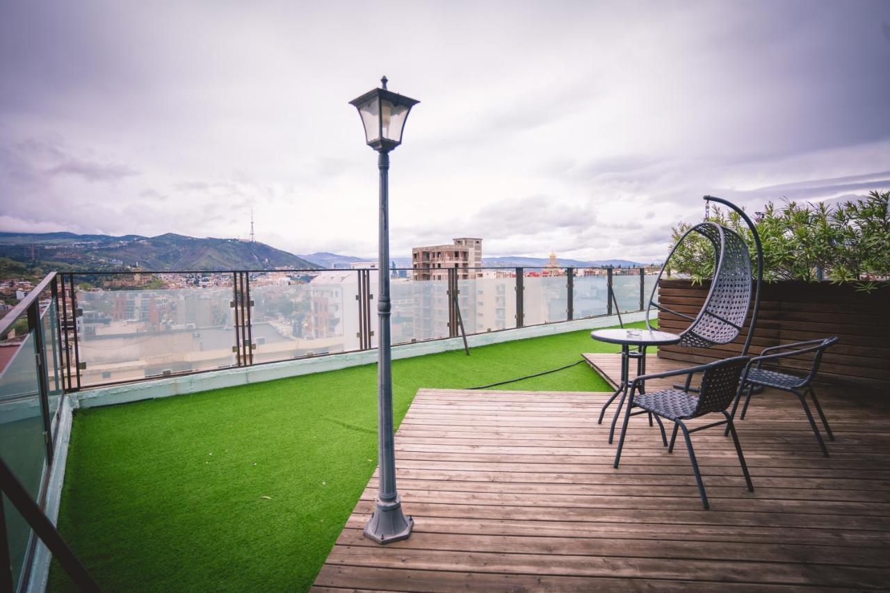 Hotel Grand View In Tbilisi Exteriör bild