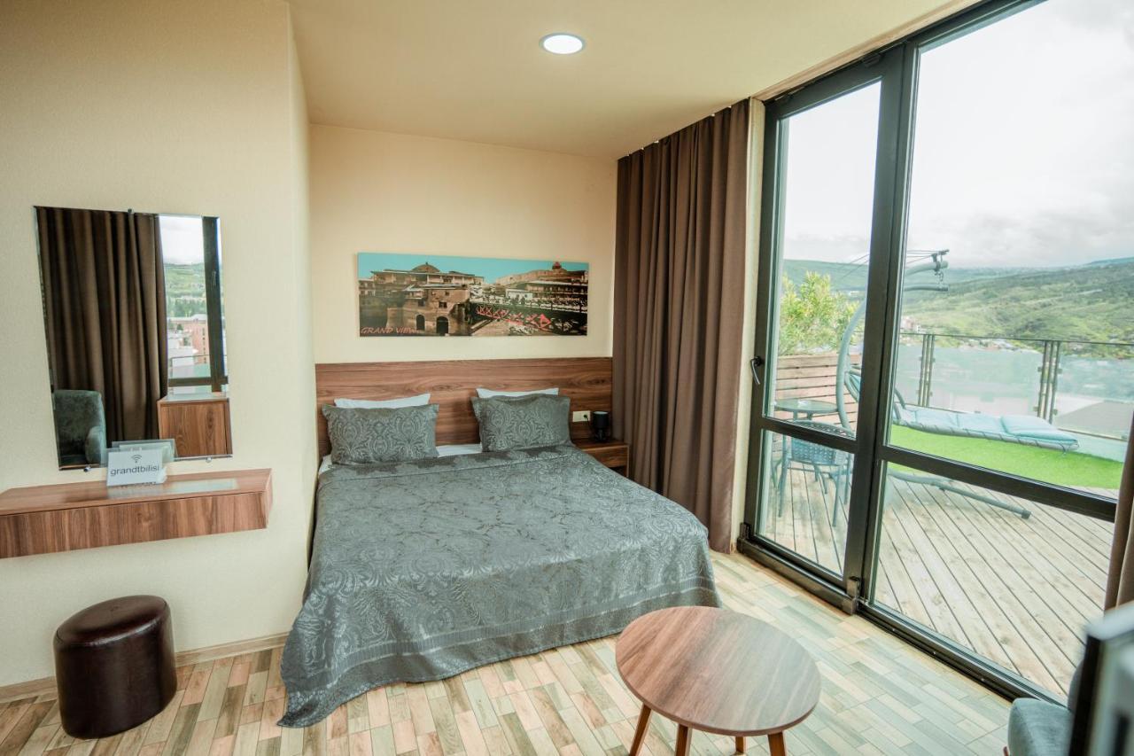 Hotel Grand View In Tbilisi Exteriör bild