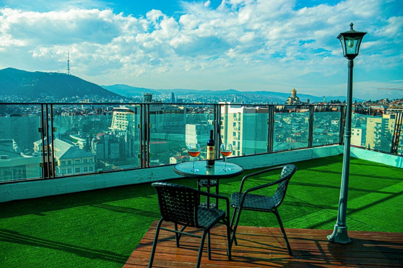 Hotel Grand View In Tbilisi Exteriör bild